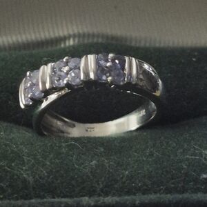 Genuine Tanzanite Ring .925 sz7